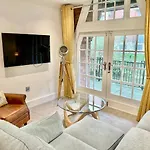 The Butler Apartamento York